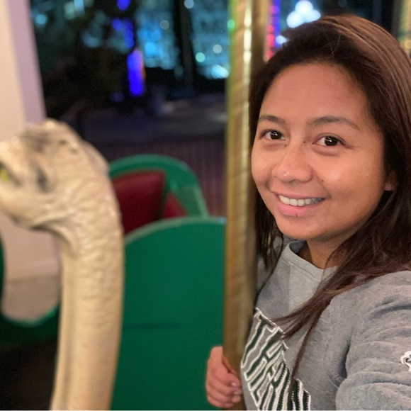 Meet your Posher, Kay - Picture 4 of 4